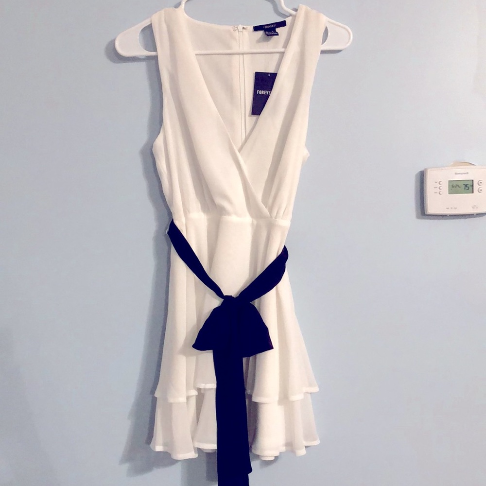 Short, white, Forever 21 dress with black ribbon